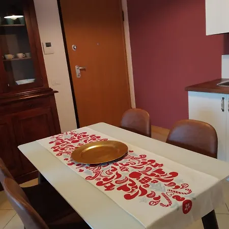 Apartament Est *